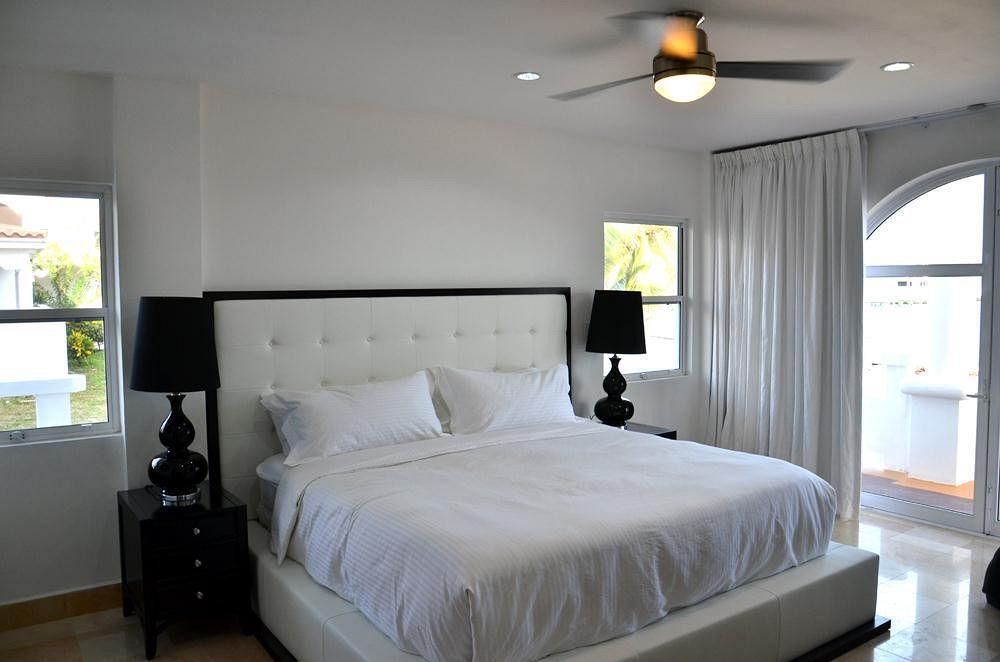 Sands Villas San Pedro  Exterior photo