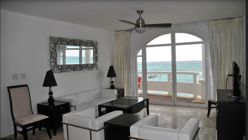 Sands Villas San Pedro  Exterior photo