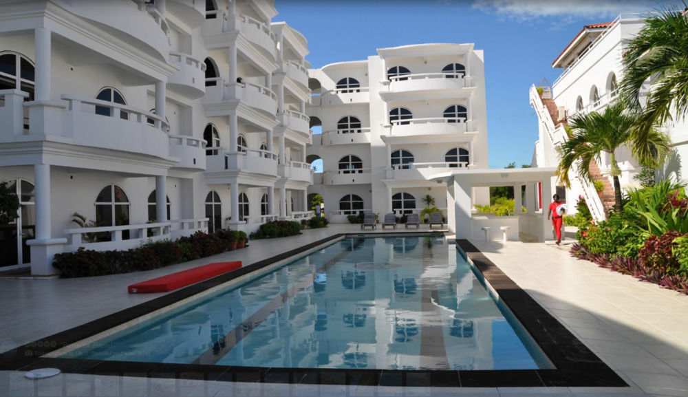 Sands Villas San Pedro  Exterior photo
