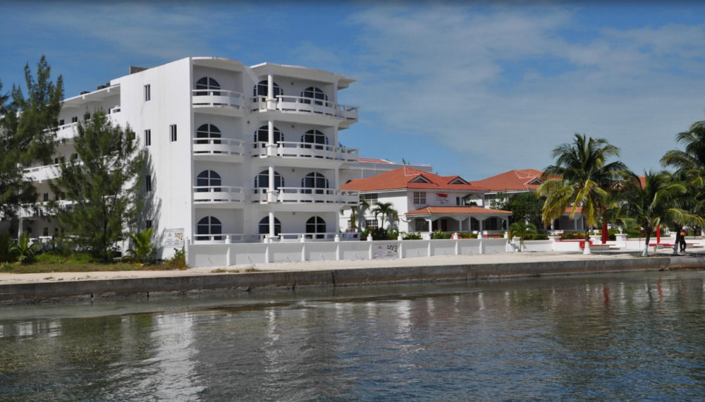 Sands Villas San Pedro  Exterior photo